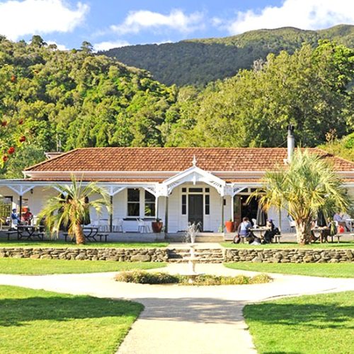Lodges of Marlborough Sounds Furneaux Lodge 2